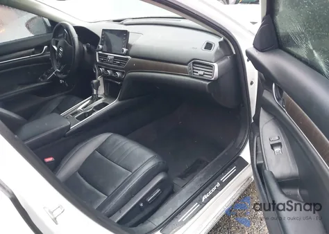 2018 Honda Accord Touring from USA, damaged, VIN 1HGCV1F90JA175761